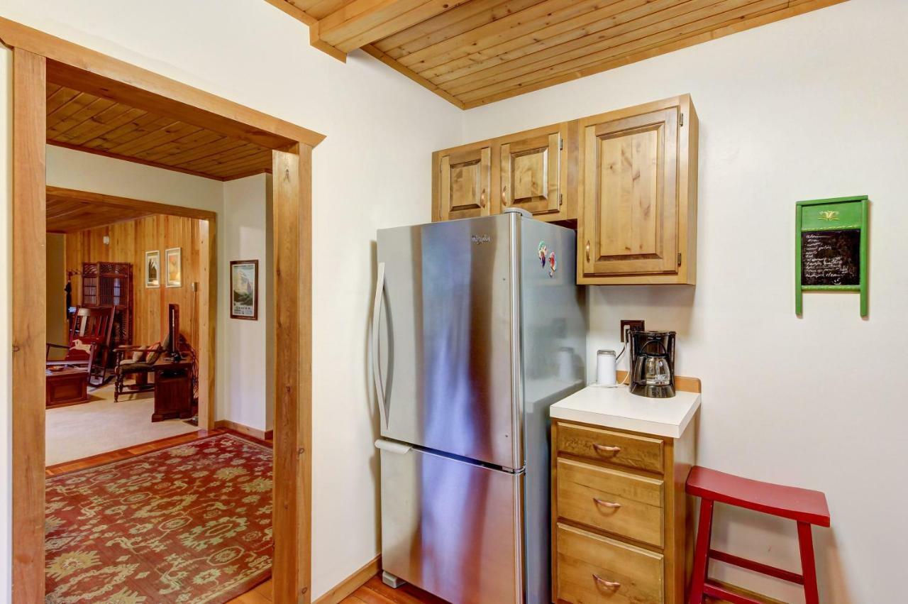 Foothill Cabin Creston المظهر الخارجي الصورة